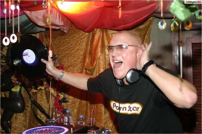 DJ Lindo Martinez