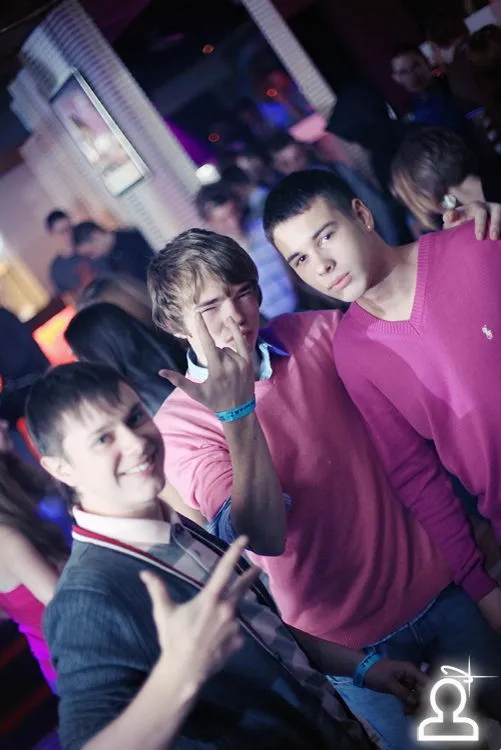 BLOCKBASSTER / 813