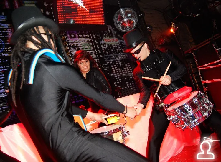 Dj DeLight & MC Saeed
