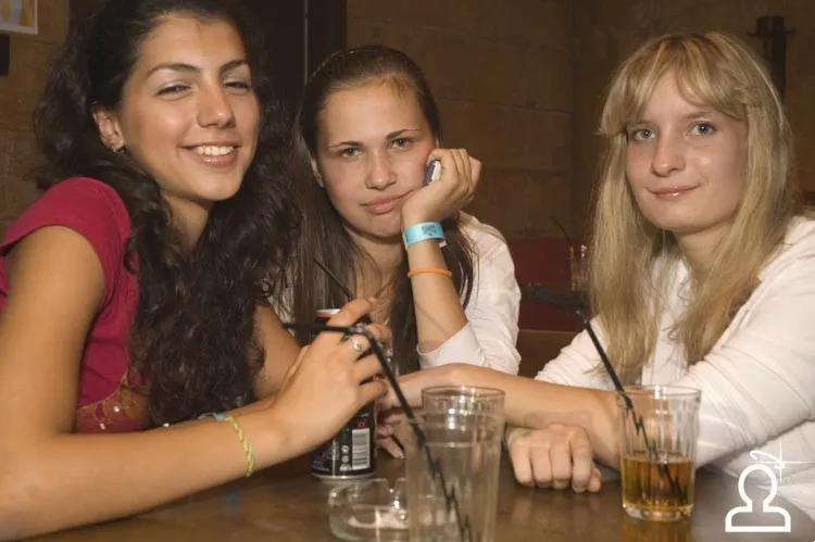 Global party - SEVEN