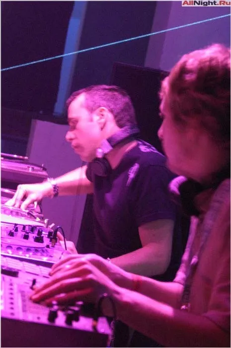 Gatecrasher 2004
