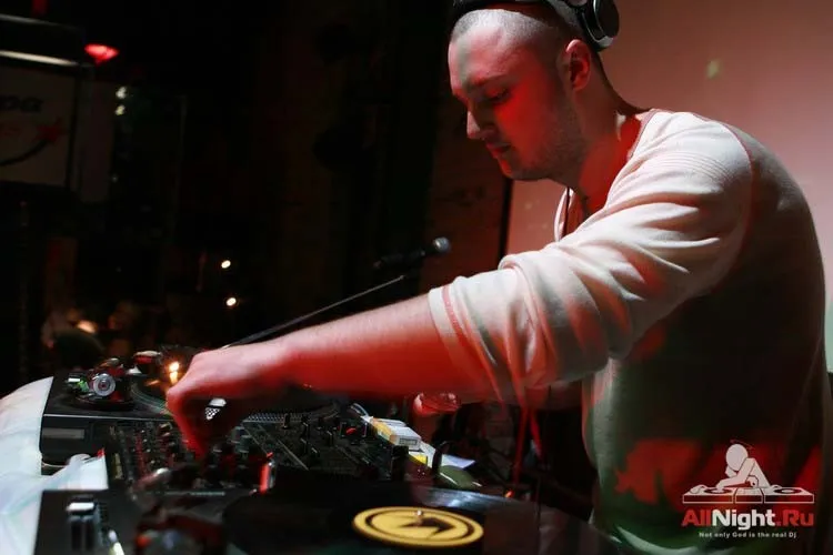 Dj Simon в Rock City