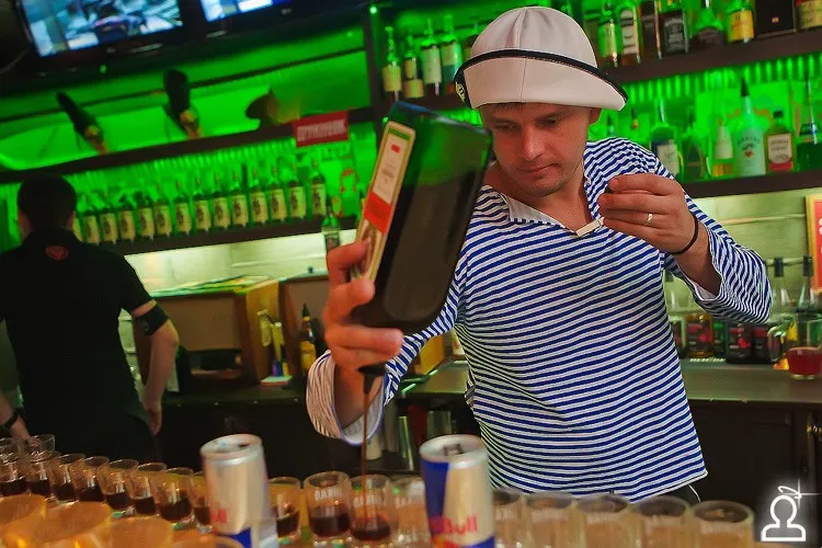 JagerBull Staff
