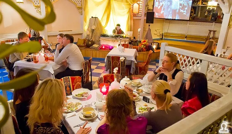 Хлопок Lounge Arena