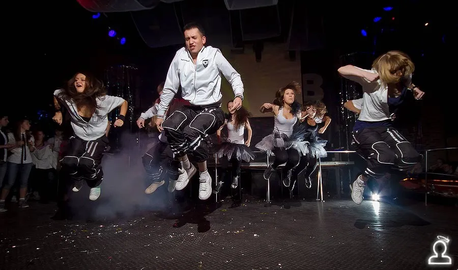SHAKE IT PARTY