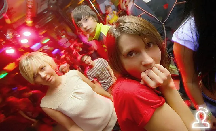 Happy New Year Pre Party: ГУДБАЙ ПИГГИ!