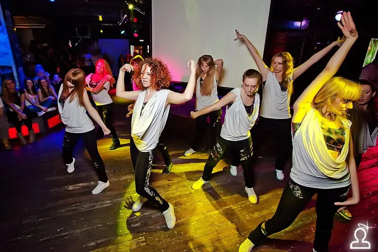 Shake it party