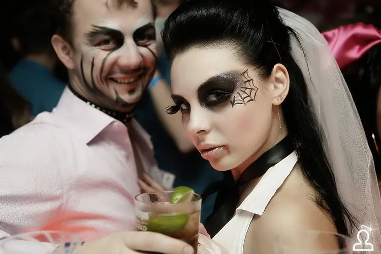 HALLOWEEN / ANOTHER NIGHT with DJ BIG WORLD (GER)