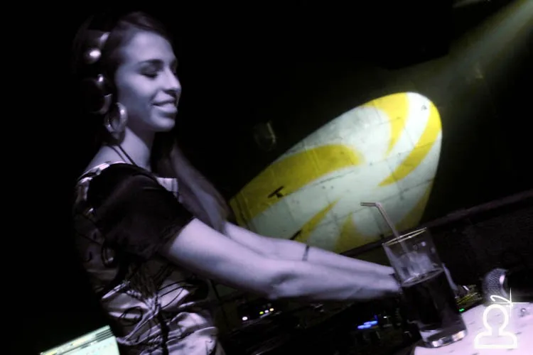 Grand Open/ Dj Smash, Dj She
