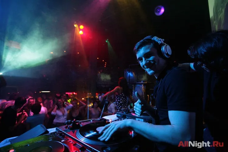 Rock city -  DJ Play Paul (foto by cosmic)