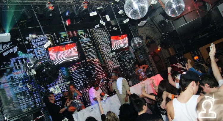 Dj DeLight & MC Saeed