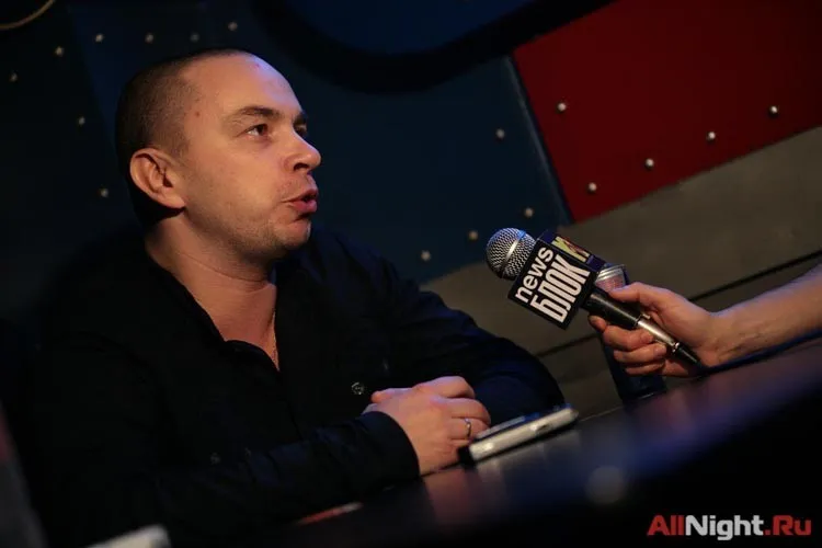 И повторится все, как встарь: Аптека, улица, Dj Фонарь