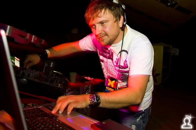 BUTTERFLY DJ SESSION 2011