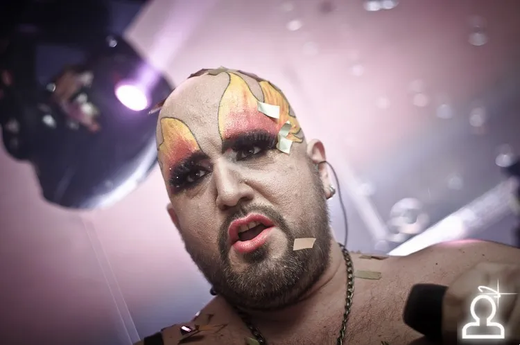 HARD TON DISCO QUEEN