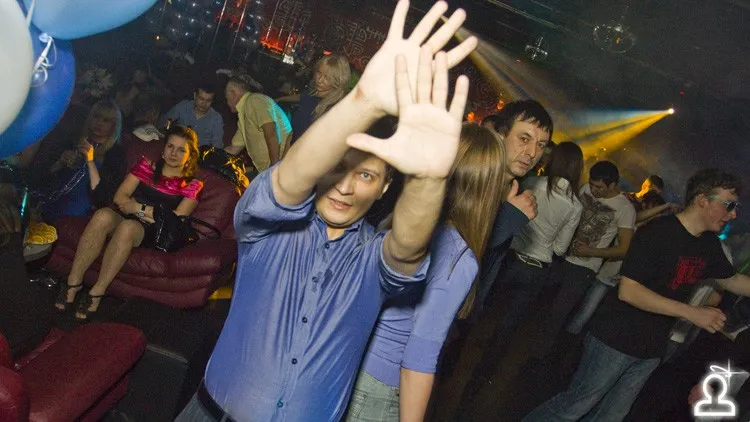 Happy Birthday club 8 years old / Dj Chriss Ortega