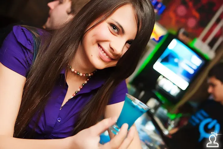 DJ SHE