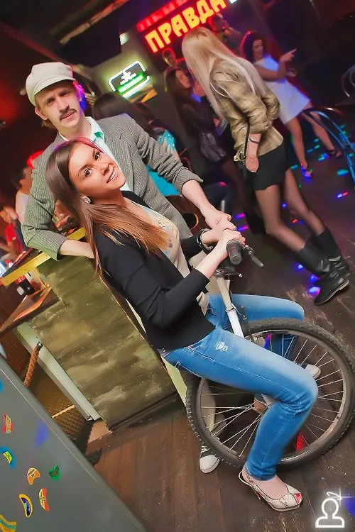 Конь педальный