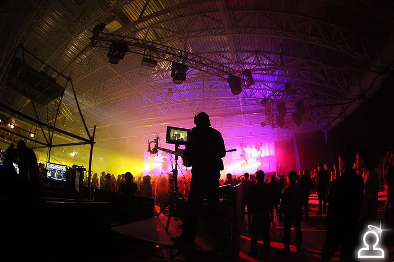 AERODROM: RAVE TERMINAL