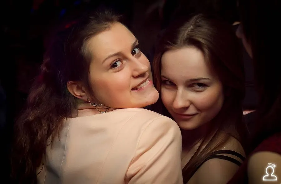 ОбнимAYSя