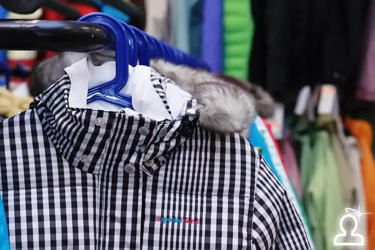 Snowboard Shop Tour