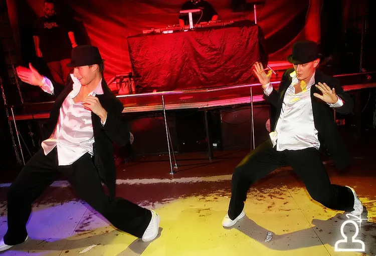 Shake it