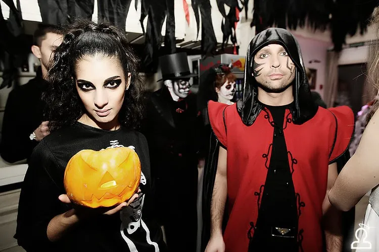 HALLOWEEN PARADE