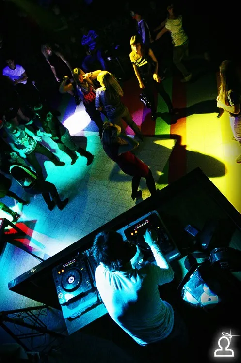 FIFA WORLD CUP PARTY: RUSSIA-SLOVENIA
