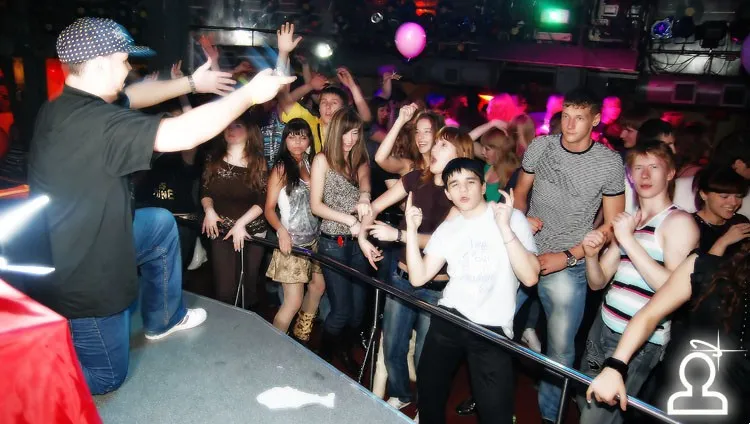 Dj Simon