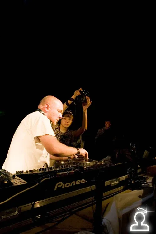 Sunvibes 2008 /манящие вибрации луны