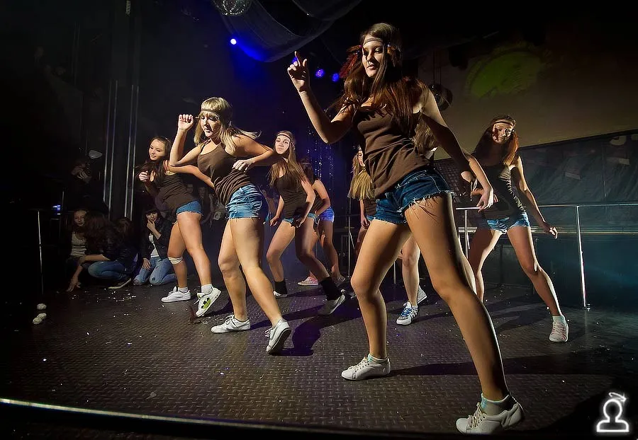 SHAKE IT PARTY