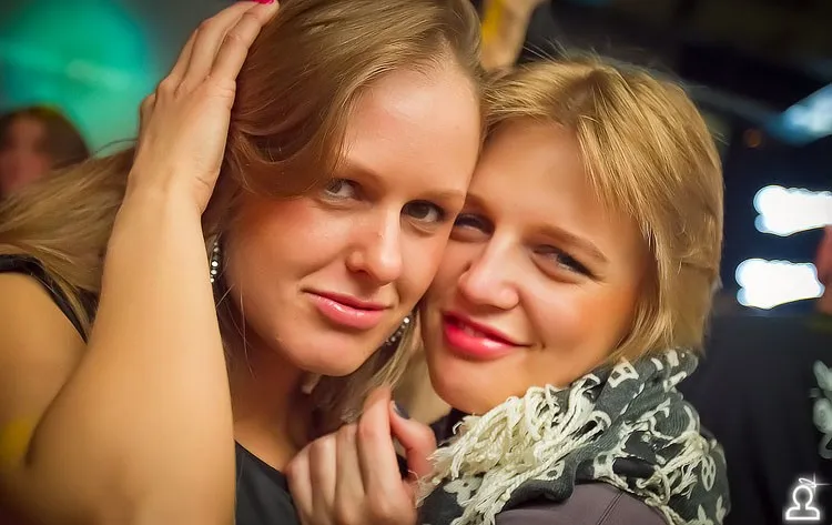 Карты, деньги, два ствола