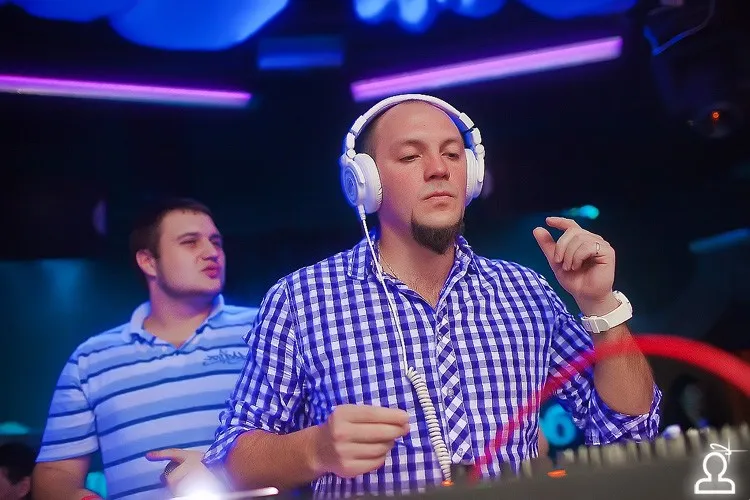 DJ Алексей Лехницкий
