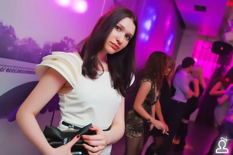 НА ИБИЦУ