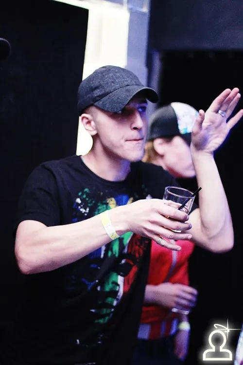 D&B ARENA / DJ BES