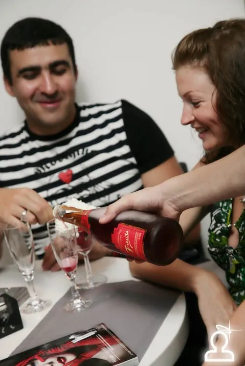 Cosmopolitan Сибирь & FRESITA presents: Strawberry night