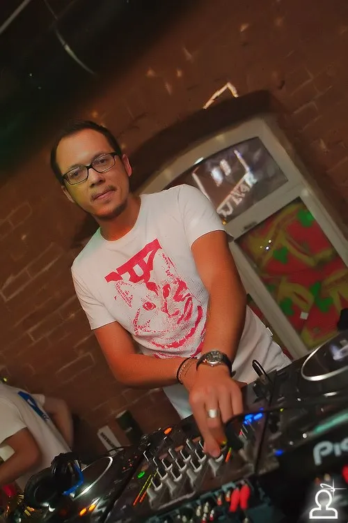 Dj Niki
