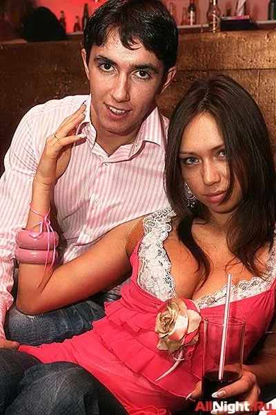Pink Party, Блондинки в Розовом