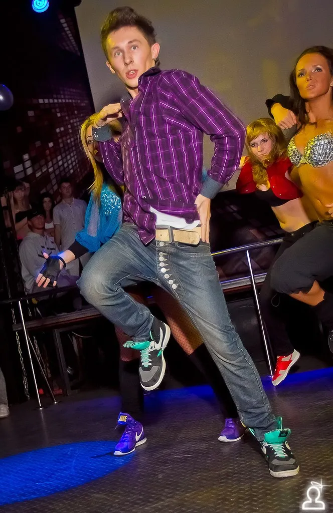 SHAKE IT PARTY B-DAY