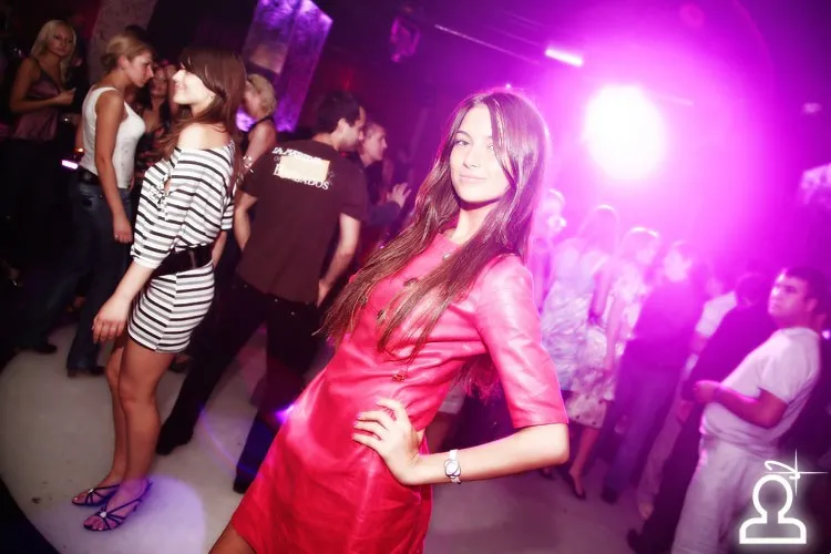 Инаугурация в резиденты Dj Perets