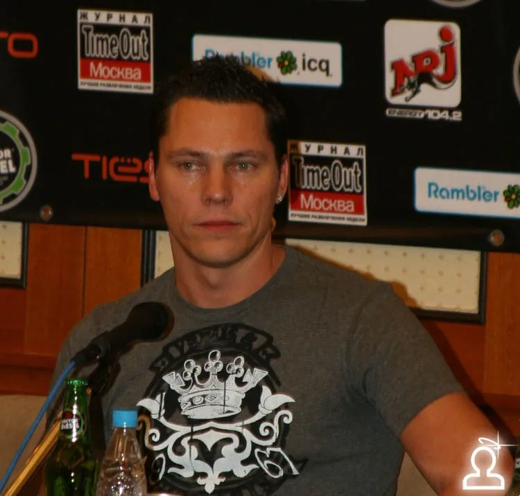 GLOBALCLUBBING Year: Ноябрь Tiesto