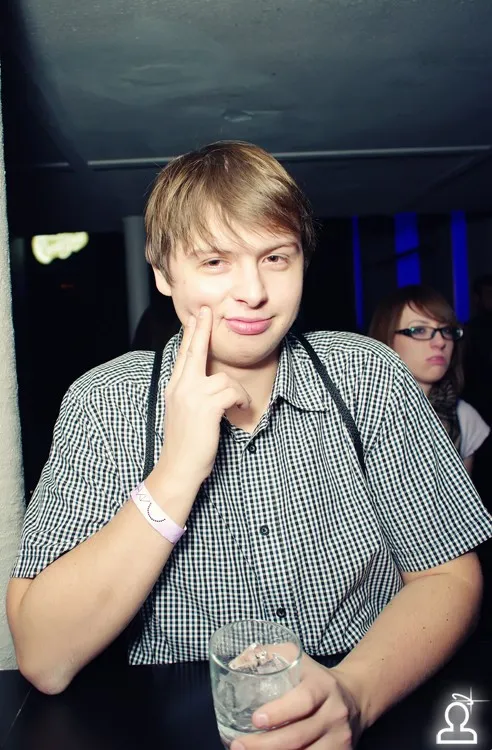 Bez nazvzniya