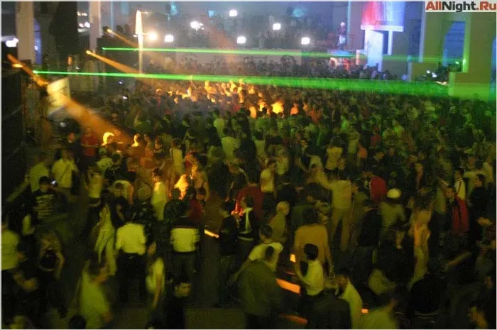 Gatecrasher 2004