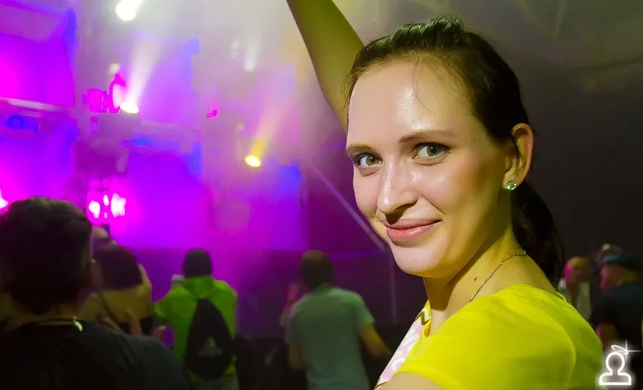 AERODROM: RAVE TERMINAL