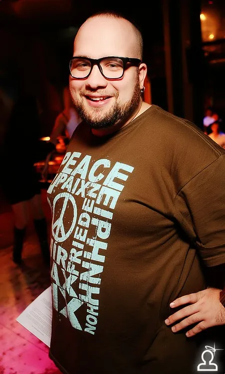 SHAKE IT PARTY