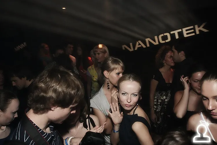 Fashion - показ на вечеринке Nanotek