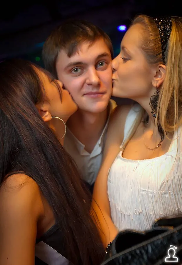 НОВЫЙ ГОД, УХОДИ