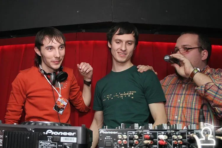 Techno vs. Trance @ 4Rooms (foto by Mikie)