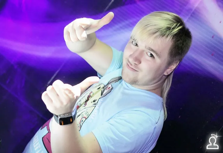 HB Dj Iron