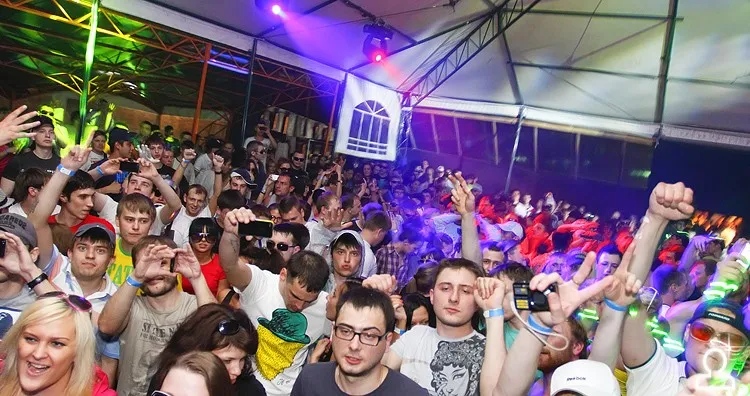 Preparty SunVibes 2012 / Main Floor
