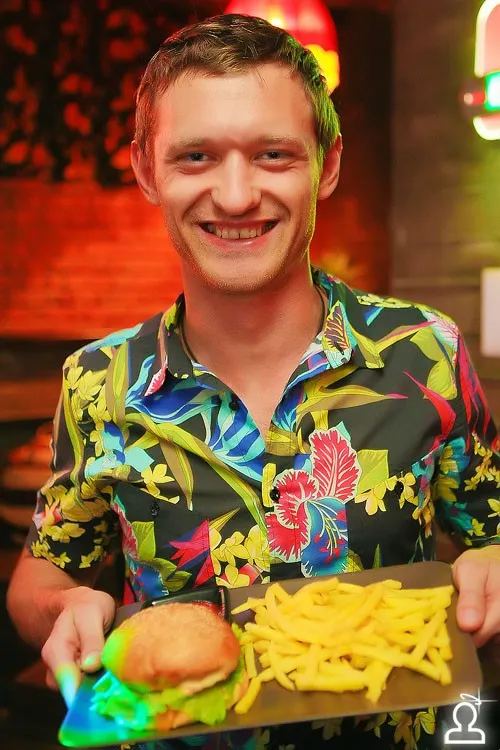 Staff Party: Мисс мокрая майка